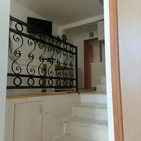 Hideaway Apartment *