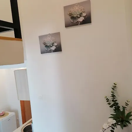 アパート Hideaway