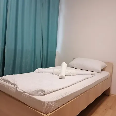 Hideaway Apartment *
