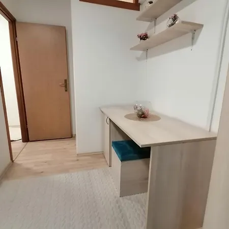 Apartment Hideaway *
