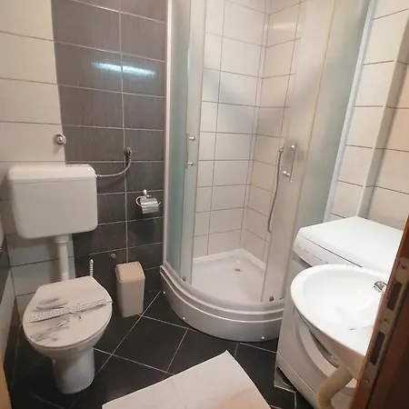Hideaway Apartman *