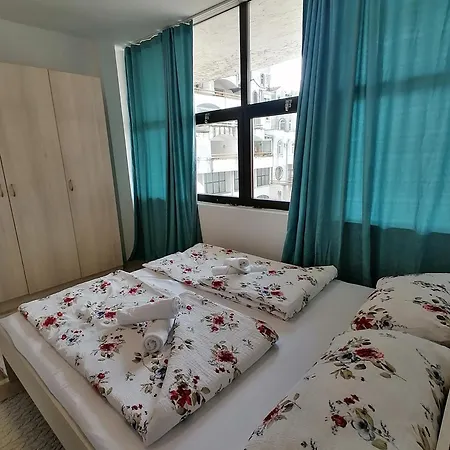 Hideaway Apartment *